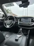 2018 Toyota Highlander SE 4x4 V6 SUV Burgundy - 5