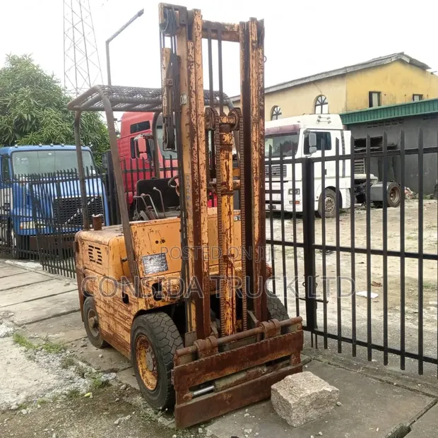 1998 Forklift Truck - Yellow, Diesel, Manual - 1