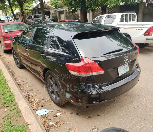 Toyota Venza 2012 Black - 1