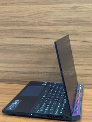 Acer Predator Helios 16 Laptop - Intel i7, RTX 4070, 16GB RAM, 1TB SSD
