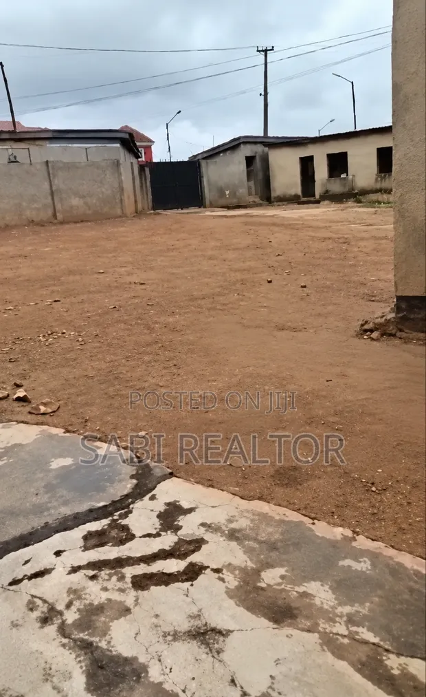 4 Plot na Kasa Mai Kyau a Camp Davies Road, Ishefun Ayobo, Lagos - 1