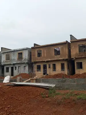 4-Bedroom Carcass Duplex da BQ