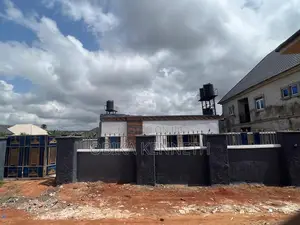Gidaje 4 na Sayarwa a Oshimili North, Jihar Delta