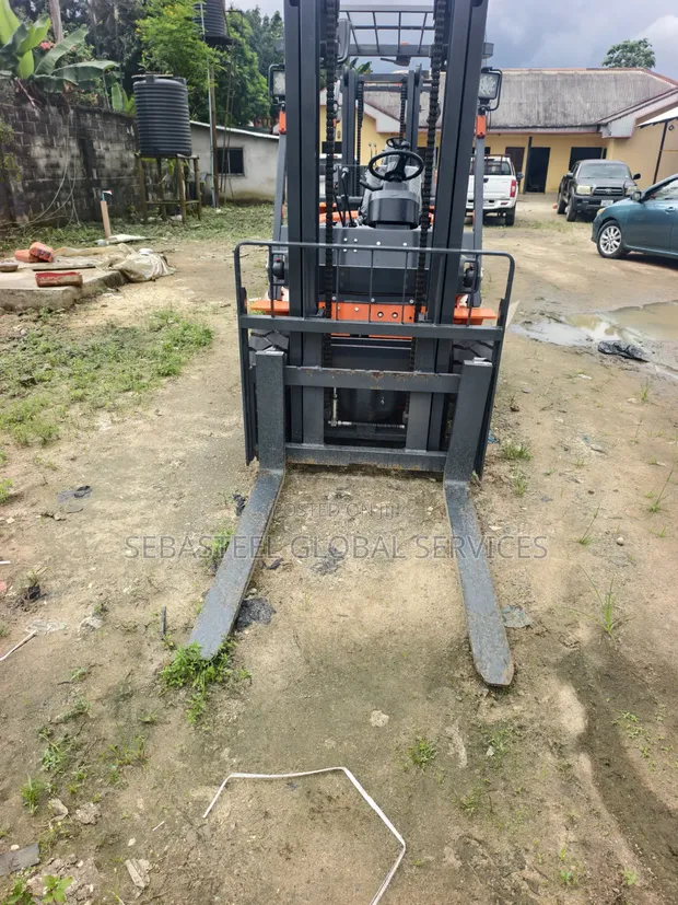 Lonking 3,000 Kg Forklift - 1