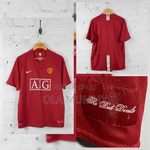 Manchester United Retro Jersey - High Quality
