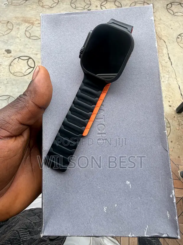 Apple Watch Ultra 2 - 1