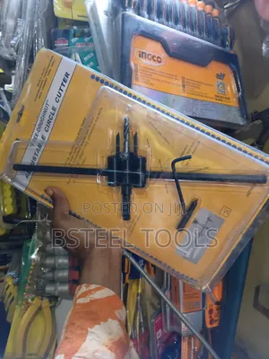 Adjustable Circle Cutter - Wood & Board Hole Tool
