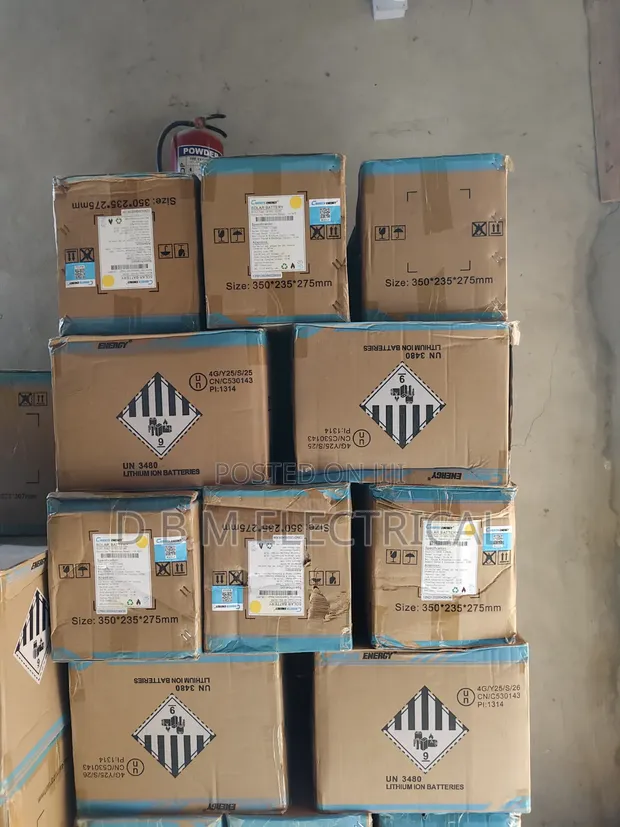 Baturin Solar Lithium na Cworth 2.56kWh 12V - 1