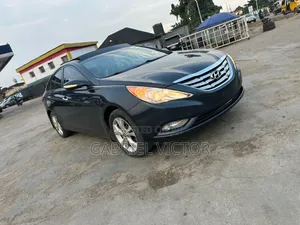 2012 Hyundai Sonata Limited 2.0T Sedan - Black