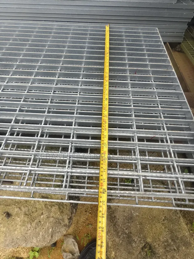 Hot-Dip Galvanized Steel Grating - Serrated Anti-Slip - 1