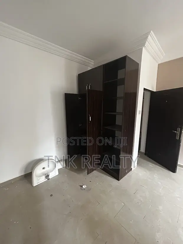 3-Bedroom Apartment for Rent in Kado, Abuja - 1