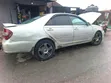 2004 Toyota Camry LE Sedan - 5