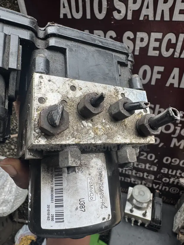 Ford Edge 2013 ABS Pump / Module - 1