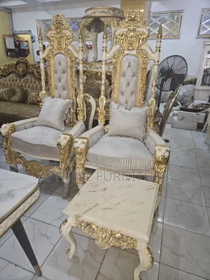 Home Interiors King and Queen Royal Chair with Table