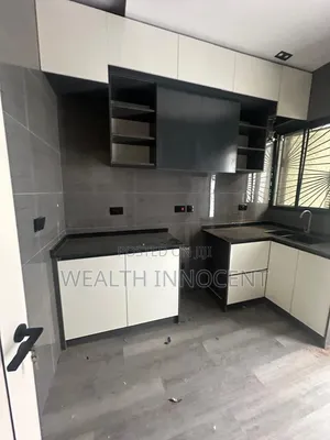 Sabuwar Ginin Flats 4 na Bedroom 2 a Wuse Zone 5 don Sawa