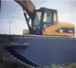 Caterpillar Wilco Poontoon Swamp Buggy (Wanda aka kawo) - 2
