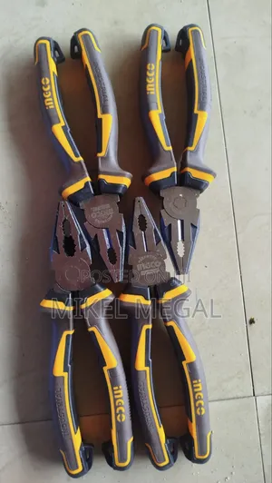 Ingco Pliers na Asali