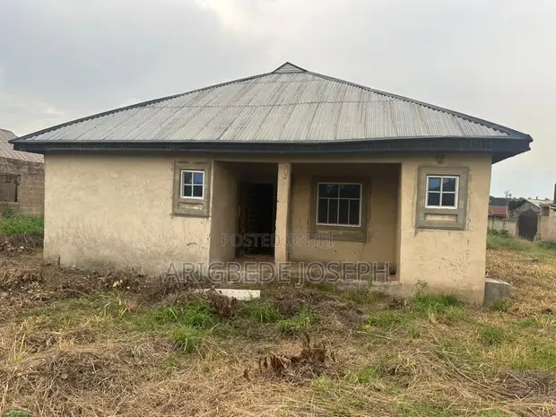 3 Bedroom Uncompleted Flat for Sale - 1