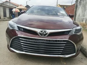 Toyota Avalon XLE 2017 Red