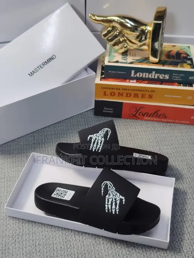 Stylish Palm Slippers - Brand New - 1