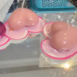 Nova's Aesthetic Candles