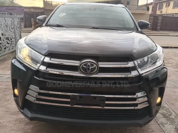 Toyota Highlander XLE 2018 - Launin Fari - 1