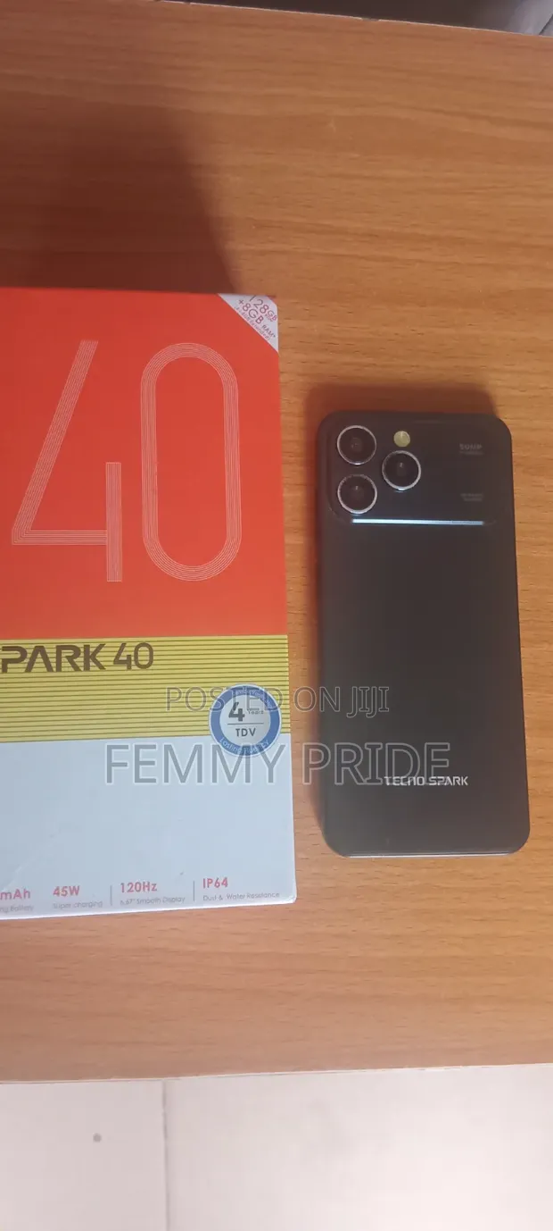 Tecno Spark 40 128GB Black - 1