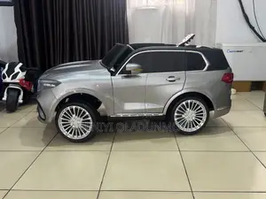Motar Wasa ta Yara Mercedes-Benz (Shekaru 1-10)