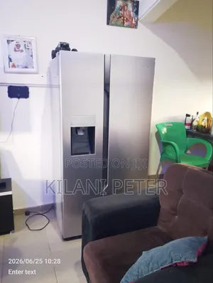 Amfani da Hisense Firij mai Ƙofa Biyu tare da Mai Ƙirƙirar Kankara