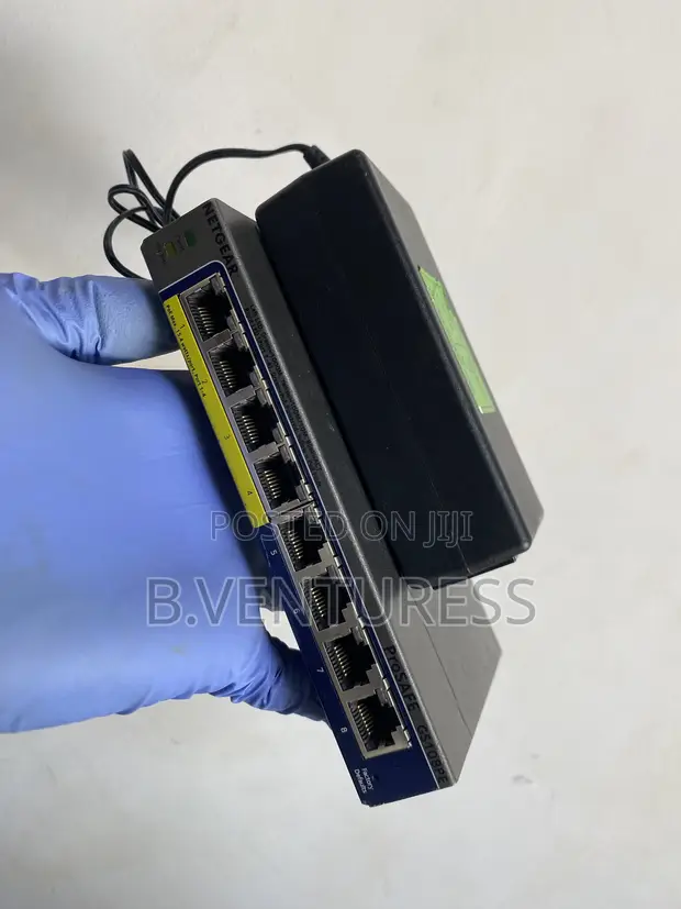 NetGear ProSafe Plus GS108PE 8-Port Gigabit PoE Switch - 1