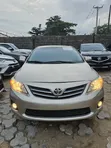 Toyota Corolla 2010 Gold - 1