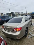 Toyota Corolla 2010 Gold - 4