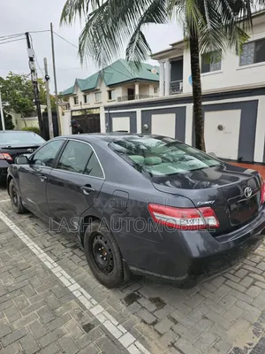 Toyota Camry 2011 Gray