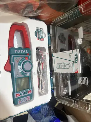 Total TMT766002 AC/DC Clamp Meter