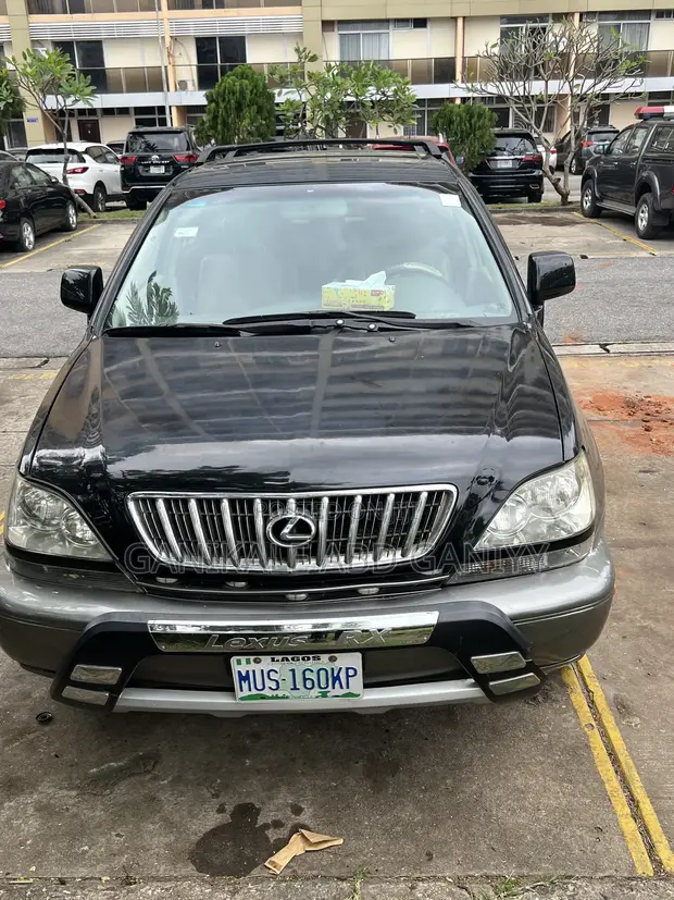 Lexus RX 300 4WD SUV 2000 Black - 1