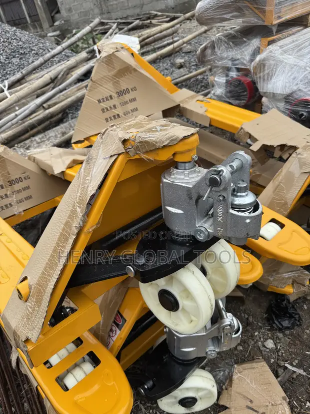 3 Ton Heavy-Duty Manual Pallet Truck - 1