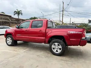 2014 Toyota Tacoma V6 Double Cab 4WD