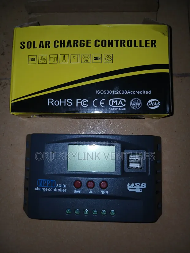 MPPT Solar Charge Controller 24V 100A - 1