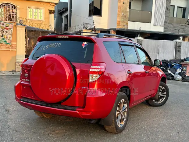 Toyota RAV4 4x4 2009 Red - 1