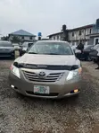 2008 Toyota Camry XLE Sedan Gold - 1