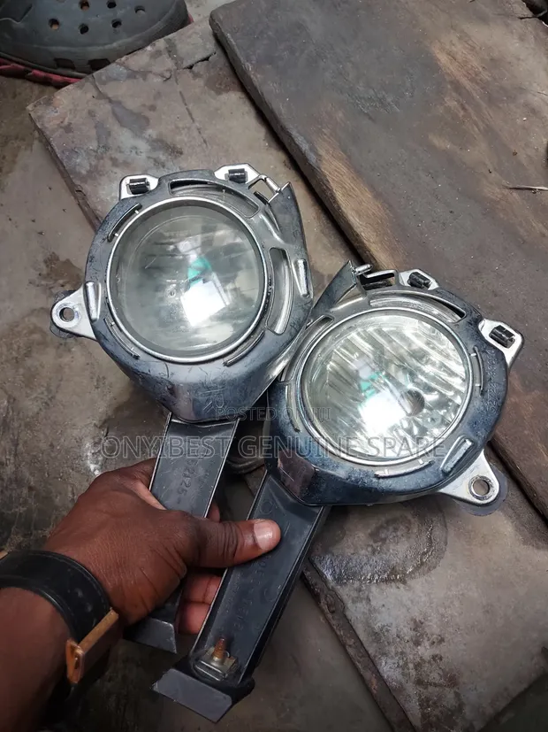 Lexus ES330 Fog Light (2005) - 1