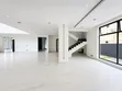 Gidan Bacci 5-Bedroom Mai Cikakken Tsarin Zama a Pinnock Beach Estate, Osapa London - 5