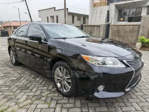 2014 Lexus ES 350 FWD Sedan - Black
