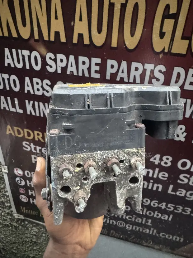 Toyota Sienna 2009 ABS Pump/Module - 1