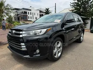 2017 Toyota Highlander Limited 4x2 V6 SUV