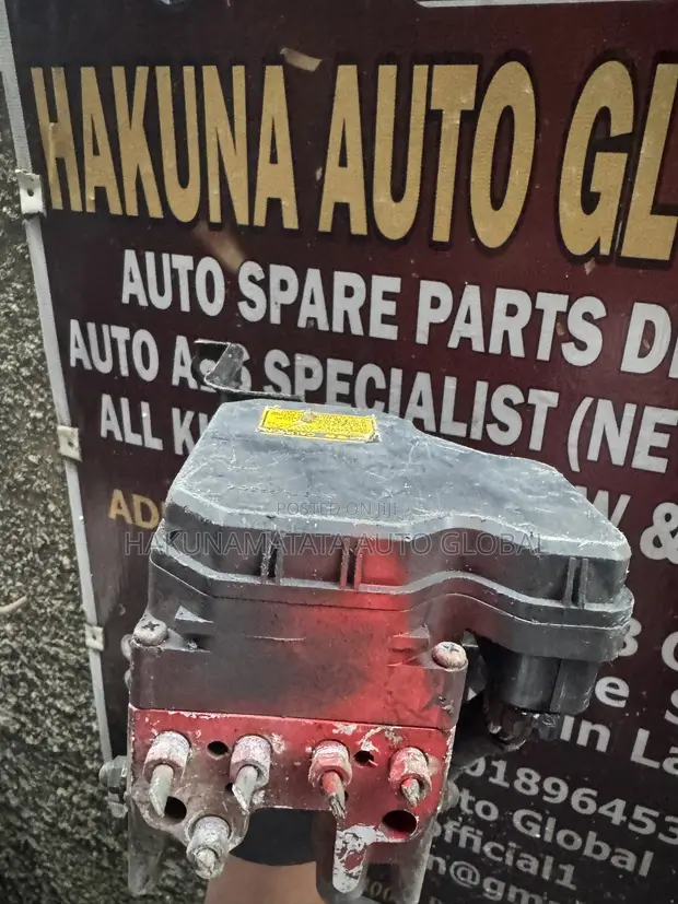 Toyota Highlander 2005-2007 ABS Pump/Module - 1