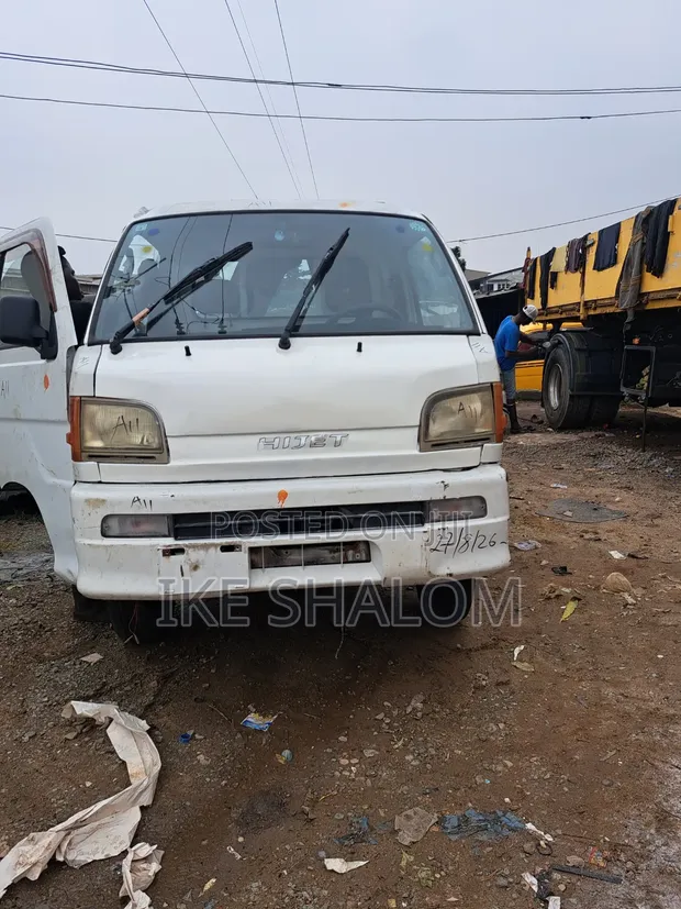 New Model Daihatsu Hijet Truck - 1