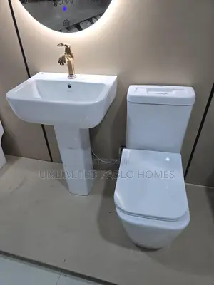 Luxury Bathroom Set - Farar Pedestal Sink & Toilet