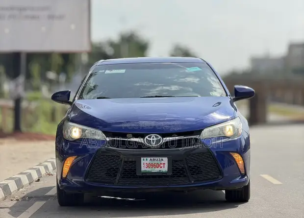 Toyota Camry SE Sedan ta 2015 - 1