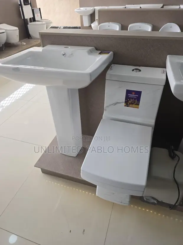 Modern Luxury Pedestal Sink - 1